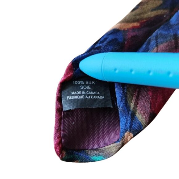 Vintage Hyde Park Silk Tie Bold Abstract Floral Print 100% Silk Made in Canada - Picture 4 of 5